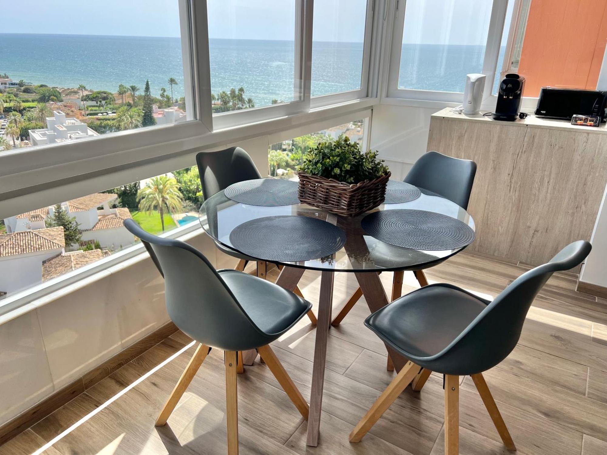 Marbella Beachfront - Beachside Apartment With Stunning Sea Views Esterno foto